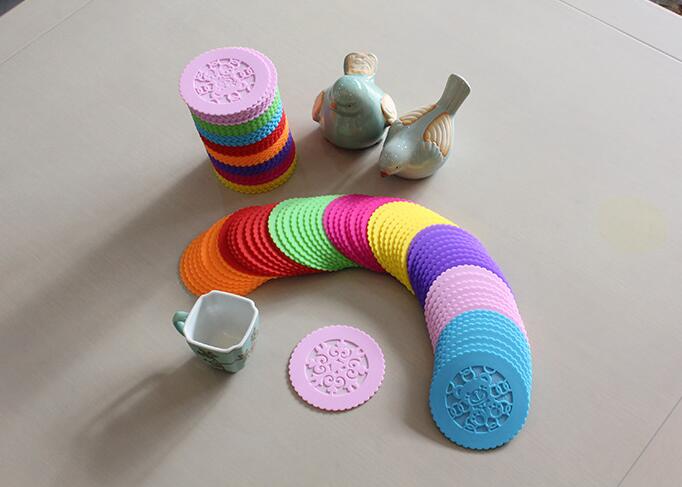 Round Hollow Out Table Mat Silicone Placemat Coaster