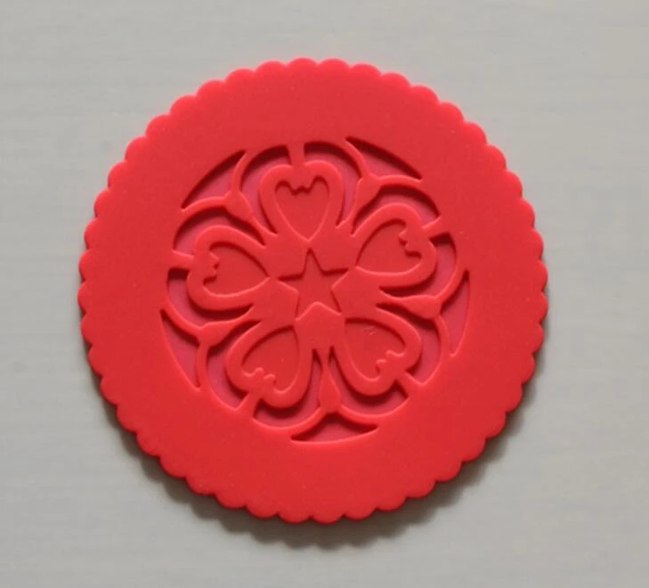 Round Hollow Out Table Mat Silicone Placemat Coaster