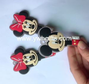 كارتون مخصص المطاط 3D لينة سلسلة المفاتيح البلاستيكية